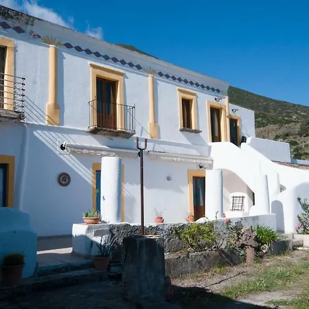 Dell'avvocato Vendégház Malfa