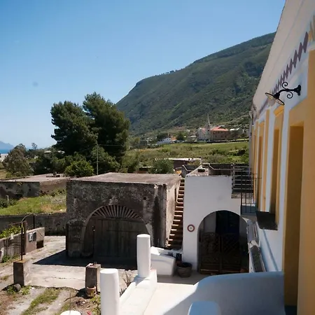 Dell'avvocato